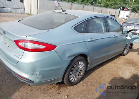 2013 Ford Fusion Hybrid Se z USA, uszkodzony, nr VIN 3FA6P0LUXDR240673